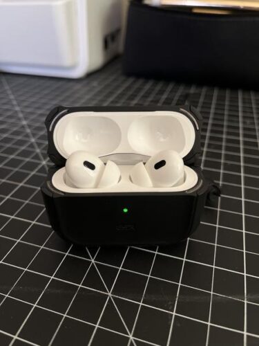 Apple AirPods Pro（第2世代）​​​​​​​- MagSafe充電ケース - 大幅割引 photo review