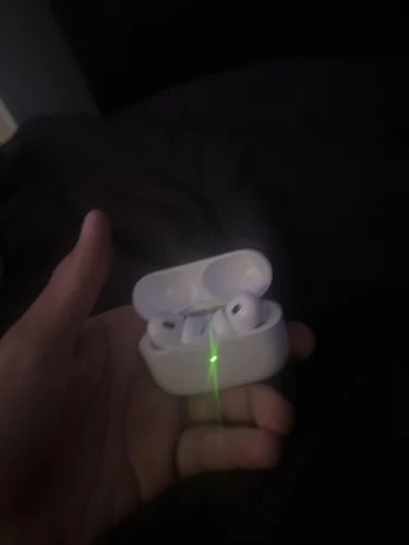 Apple AirPods Pro（第2世代）​​​​​​​- MagSafe充電ケース - 大幅割引 photo review