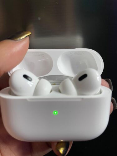 Apple AirPods Pro（第2世代）​​​​​​​- MagSafe充電ケース - 大幅割引 photo review