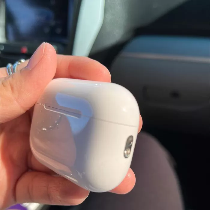 Apple AirPods Pro（第2世代）​​​​​​​- MagSafe充電ケース - 大幅割引 photo review