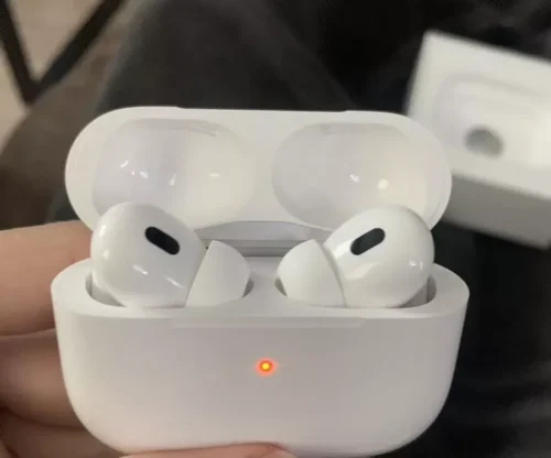 Apple AirPods Pro（第2世代）​​​​​​​- MagSafe充電ケース - 大幅割引 photo review